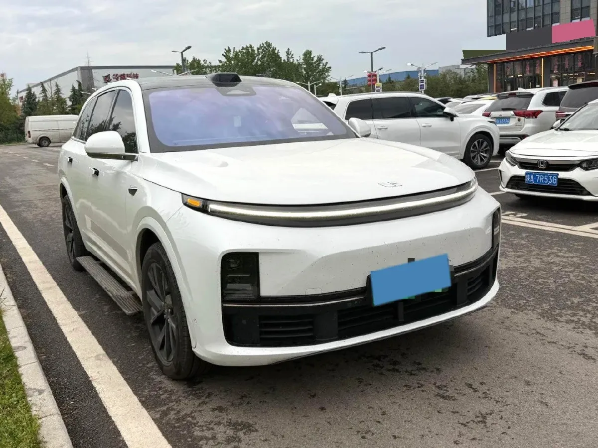 2023 Li L7 Range Extended 154HP REEV 40.9KWH,autocango,china used car exporter,china ev exporter,chinese used car exporter,chinese used ev exporter