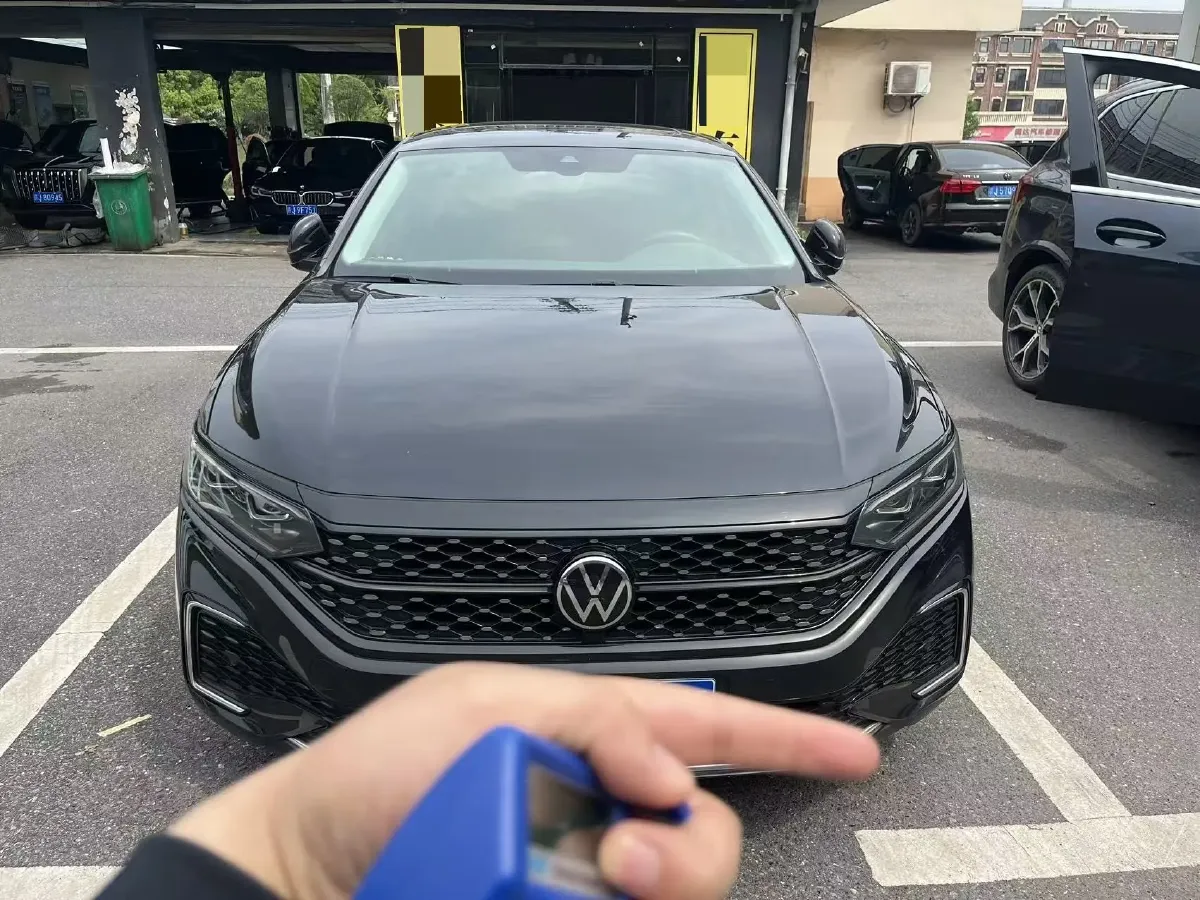 2022 Xpeng P7 BEV 60.2KWH,autocango,china used car exporter,china ev exporter,chinese used car exporter,chinese used ev exporter