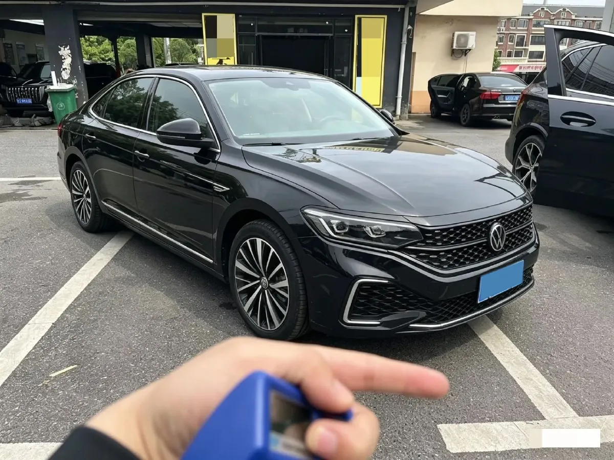 2022 Xpeng P7 BEV 60.2KWH,autocango,china used car exporter,china ev exporter,chinese used car exporter,chinese used ev exporter