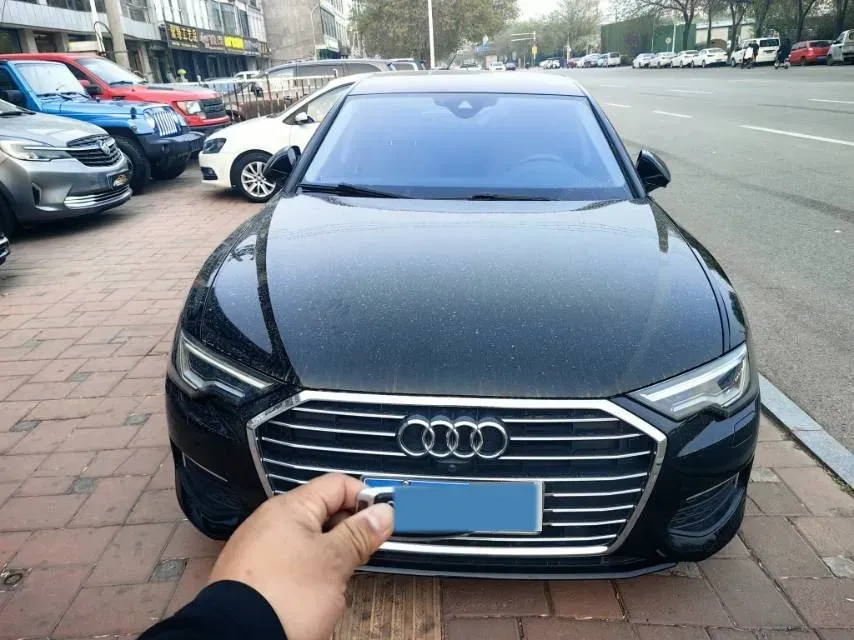 2021 Audi A6L 2.0T 190HP L4 7DCT,autocango,china used car exporter,china ev exporter,chinese used car exporter,chinese used ev exporter