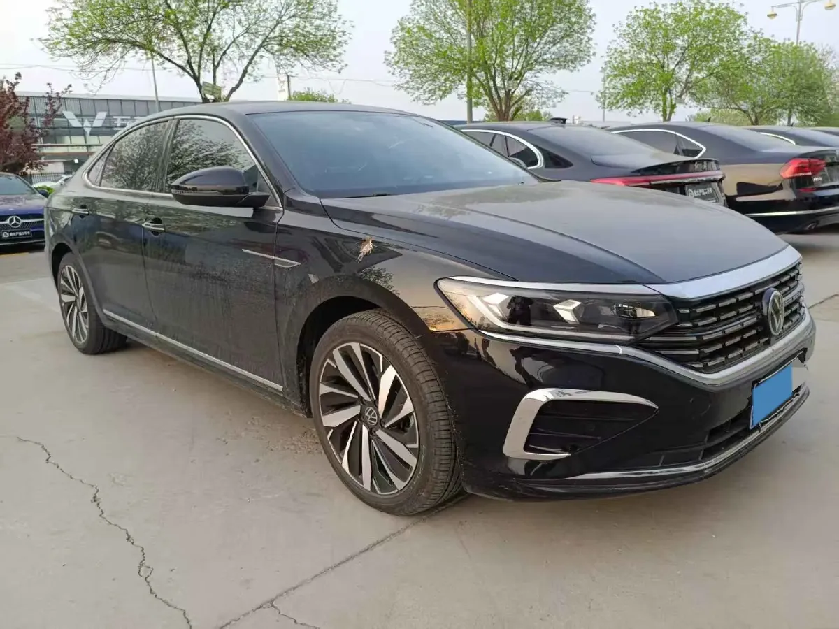 2023 Volkswagen Passat 2.0T 186HP L4 7DCT,autocango,china used car exporter,china ev exporter,chinese used car exporter,chinese used ev exporter
