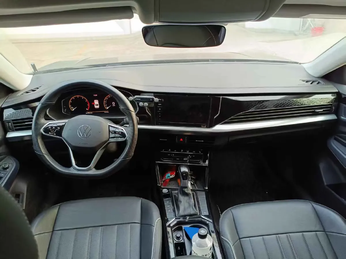 2023 Volkswagen Passat 2.0T 186HP L4 7DCT,autocango,china used car exporter,china ev exporter,chinese used car exporter,chinese used ev exporter