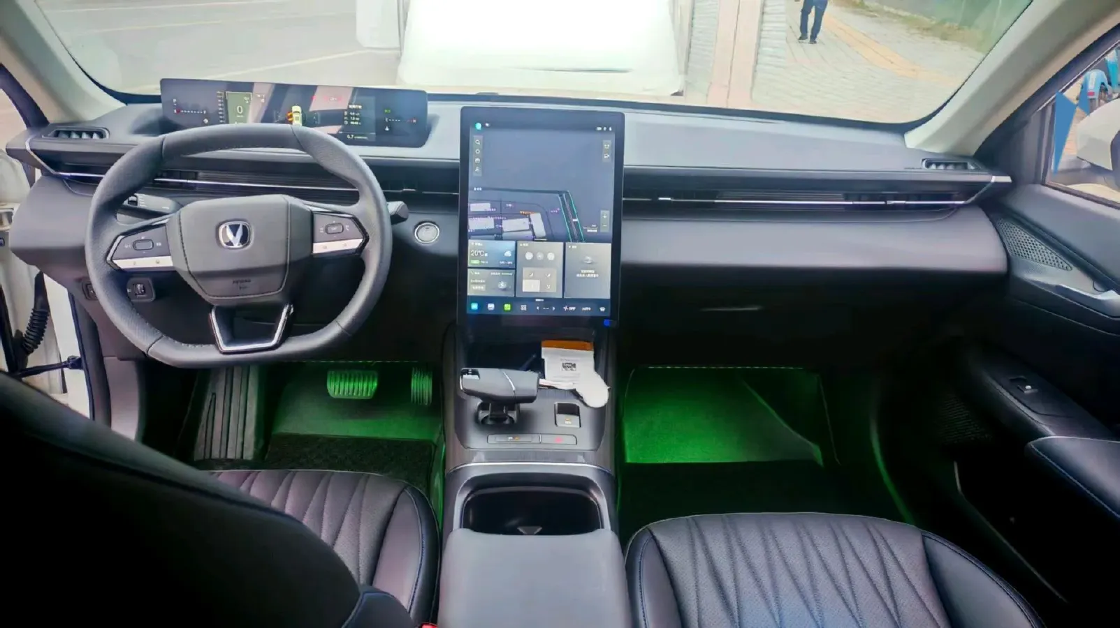 2025 ChangAn Eado 1.5T 192HP L4 7DCT,autocango,china used car exporter,china ev exporter,chinese used car exporter,chinese used ev exporter