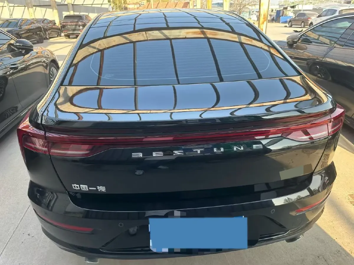 2023 Bestune B70 1.5T 169HP L4 7DCT,autocango,china used car exporter,china ev exporter,chinese used car exporter,chinese used ev exporter