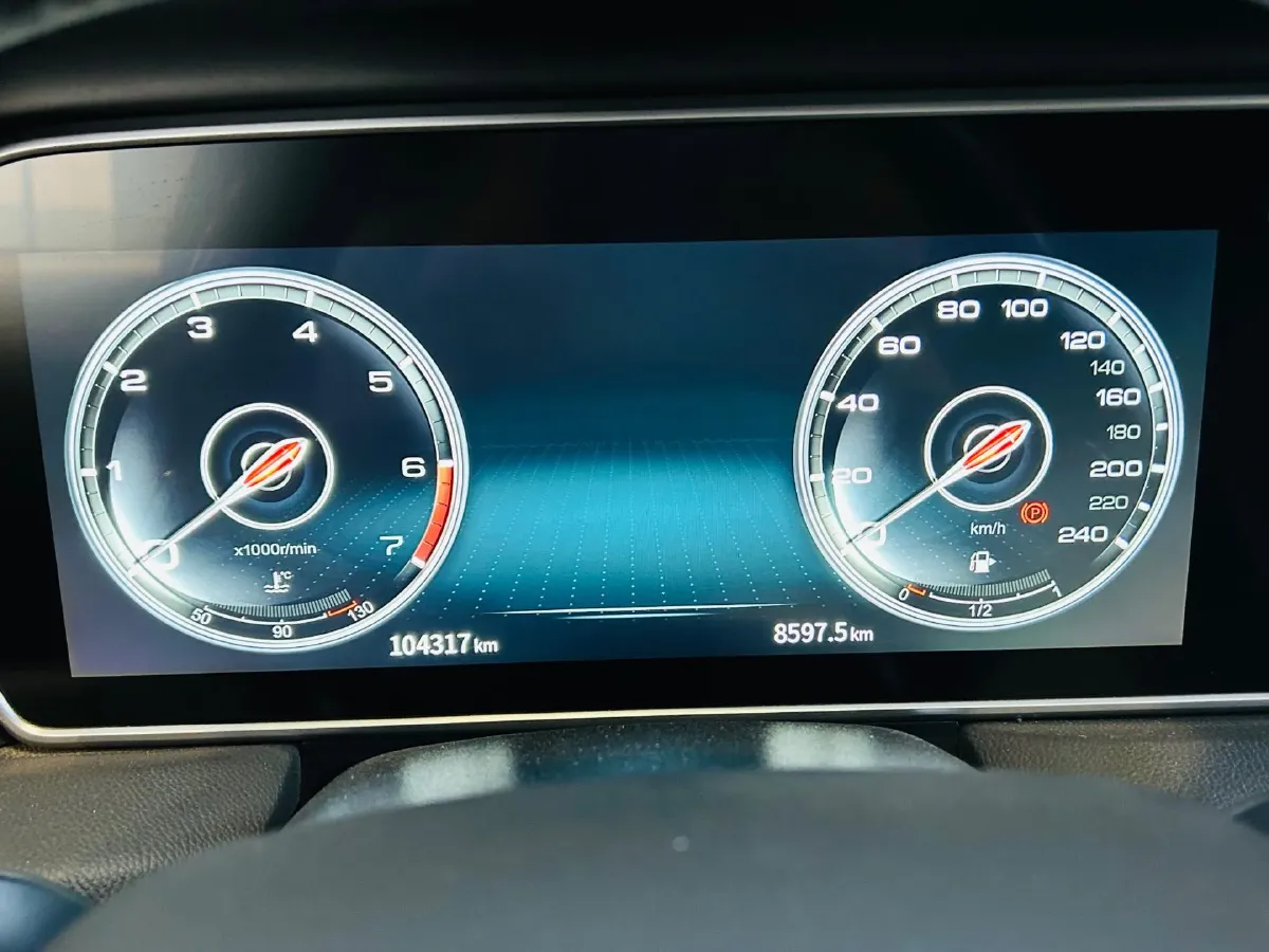 2022 HongQi HS5 2.0T 224HP L4 6AT,autocango,china used car exporter,china ev exporter,chinese used car exporter,chinese used ev exporter