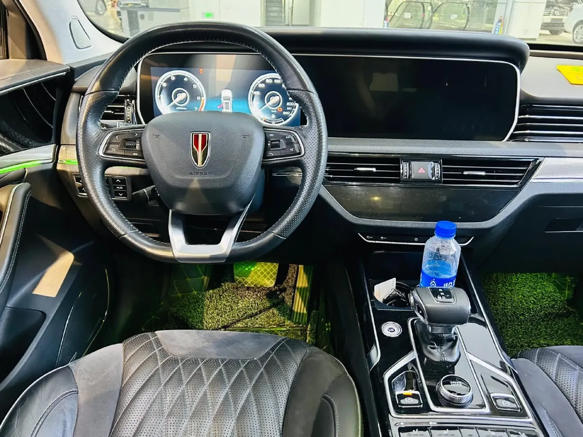 2022 HongQi HS5 2.0T 224HP L4 6AT,autocango,china used car exporter,china ev exporter,chinese used car exporter,chinese used ev exporter