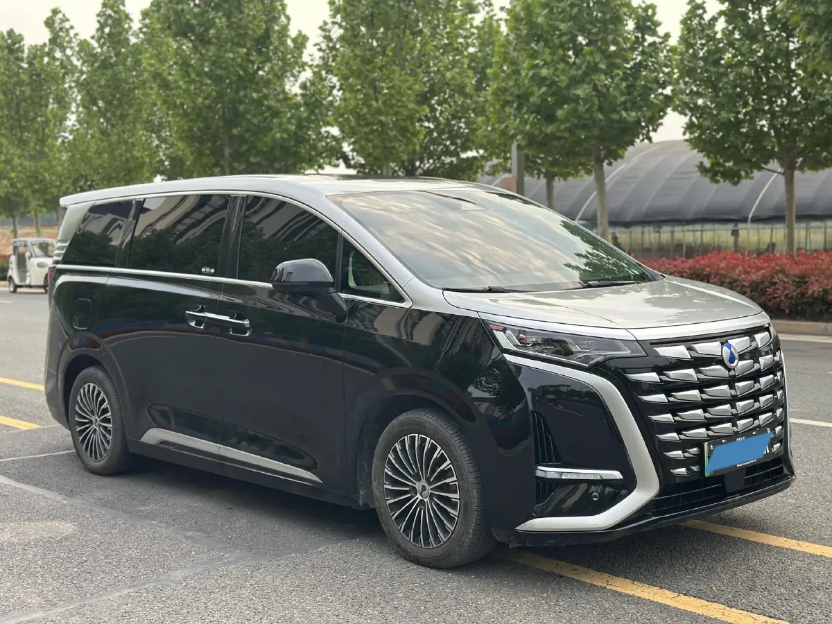 2022 Mercedes-Benz GLC Class 2.0T 197HP L4 9AT,autocango,china used car exporter,china ev exporter,chinese used car exporter,chinese used ev exporter