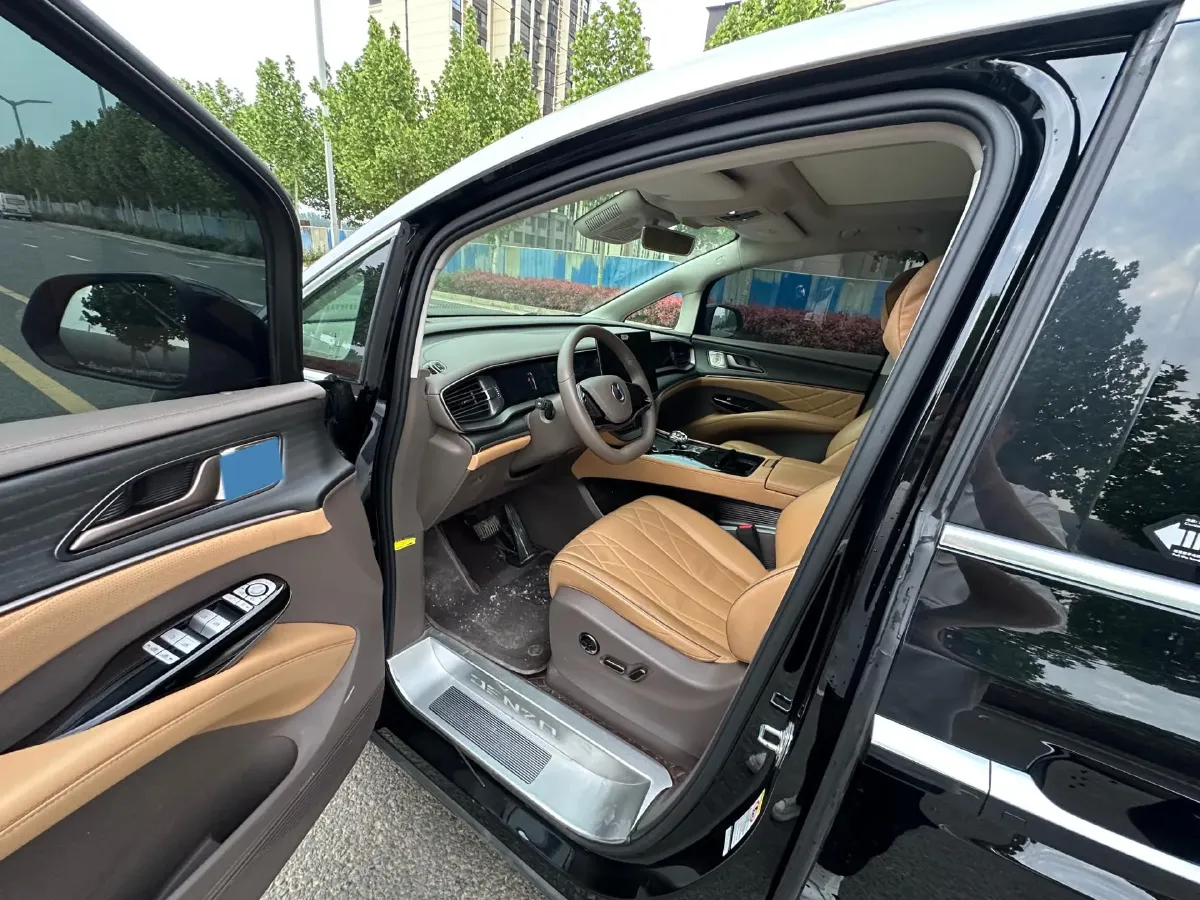 2022 Mercedes-Benz GLC Class 2.0T 197HP L4 9AT,autocango,china used car exporter,china ev exporter,chinese used car exporter,chinese used ev exporter