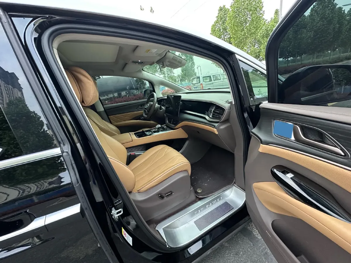2022 Mercedes-Benz GLC Class 2.0T 197HP L4 9AT,autocango,china used car exporter,china ev exporter,chinese used car exporter,chinese used ev exporter