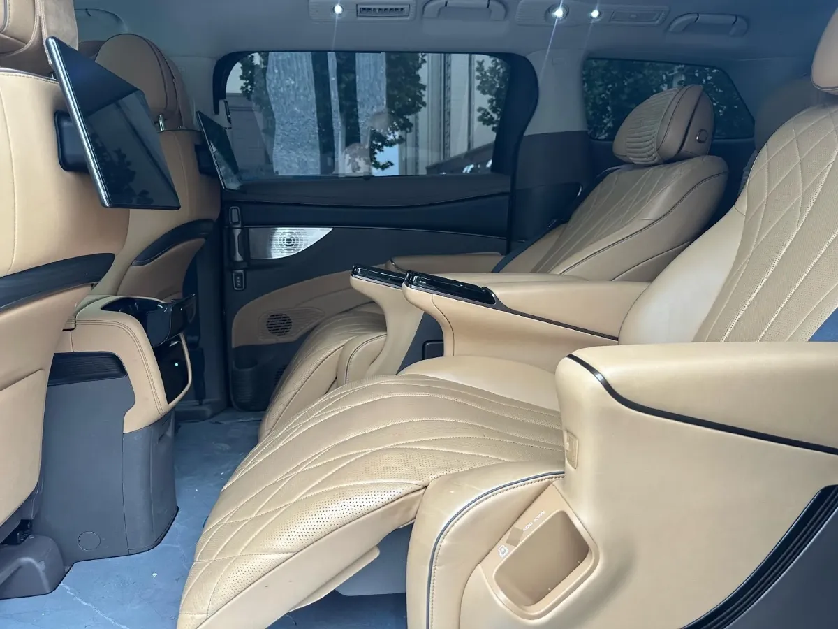 2022 Mercedes-Benz GLC Class 2.0T 197HP L4 9AT,autocango,china used car exporter,china ev exporter,chinese used car exporter,chinese used ev exporter