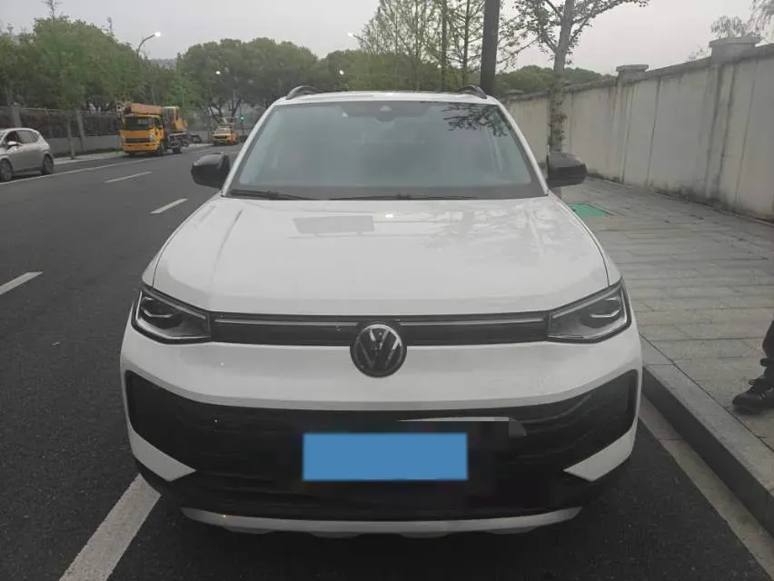 2025 Volkswagen Tharu 1.5L 110HP L4 6AT,autocango,china used car exporter,china ev exporter,chinese used car exporter,chinese used ev exporter
