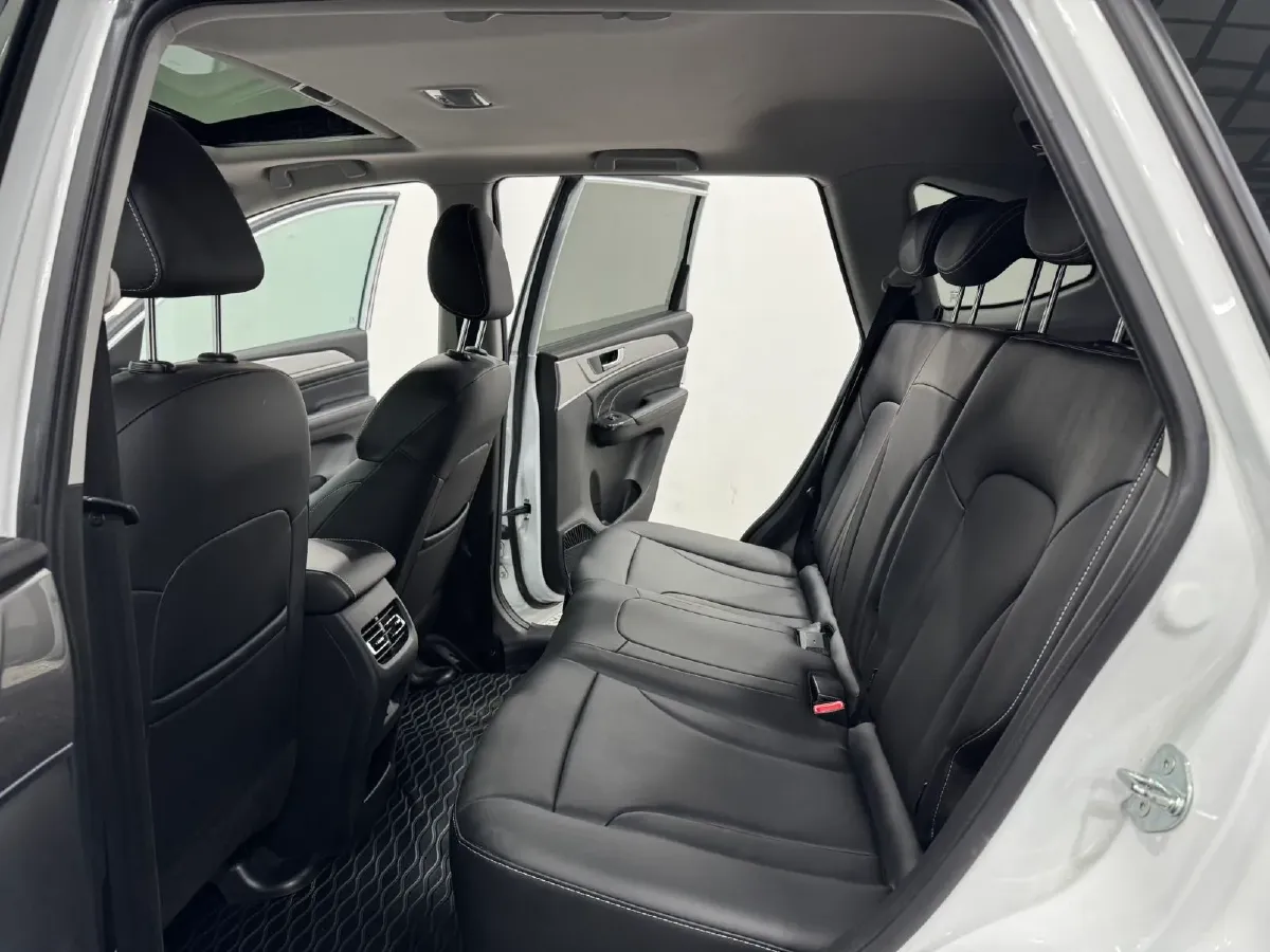 2021 Haval H6 Coupe 1.5T 150HP L4 6MT,autocango,china used car exporter,china ev exporter,chinese used car exporter,chinese used ev exporter