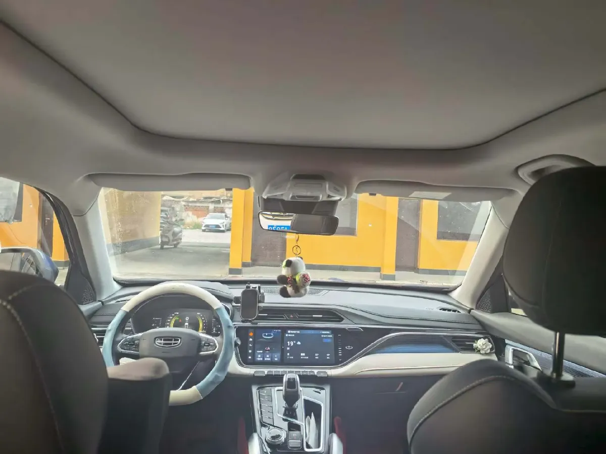 2022 Geely Azkarra 1.8T 184HP L4 7DCT,autocango,china used car exporter,china ev exporter,chinese used car exporter,chinese used ev exporter