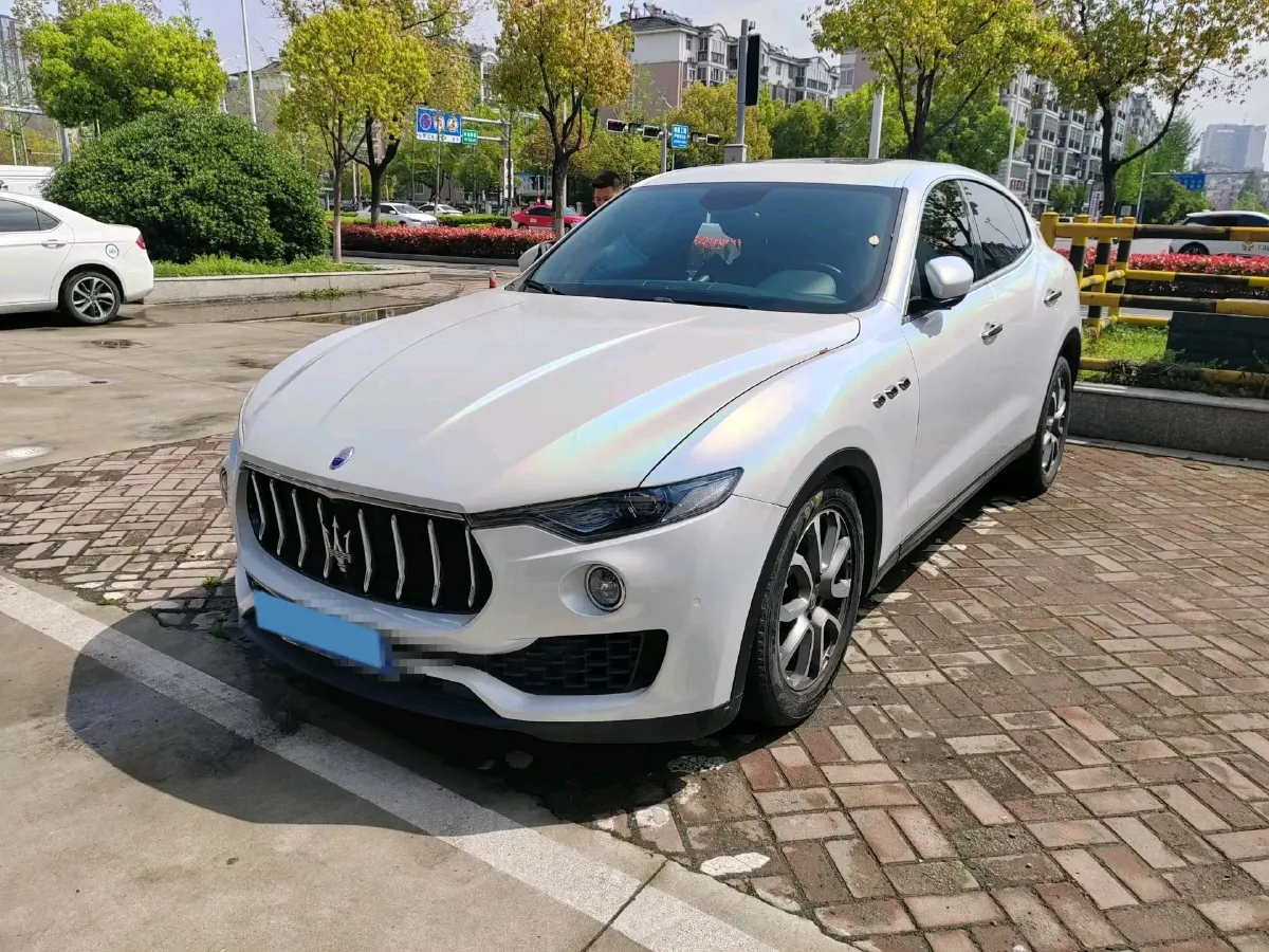 2019 Maserati Levante 3.0T 350HP V6 8AT,autocango,china used car exporter,china ev exporter,chinese used car exporter,chinese used ev exporter