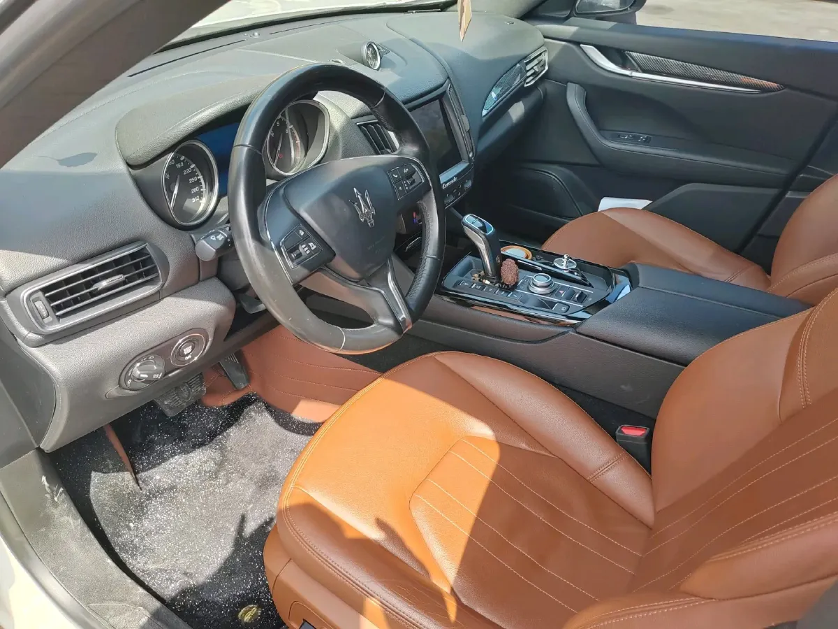 2019 Maserati Levante 3.0T 350HP V6 8AT,autocango,china used car exporter,china ev exporter,chinese used car exporter,chinese used ev exporter