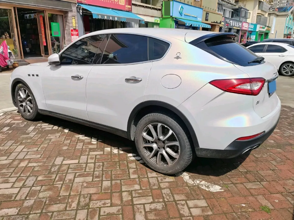2019 Maserati Levante 3.0T 350HP V6 8AT,autocango,china used car exporter,china ev exporter,chinese used car exporter,chinese used ev exporter