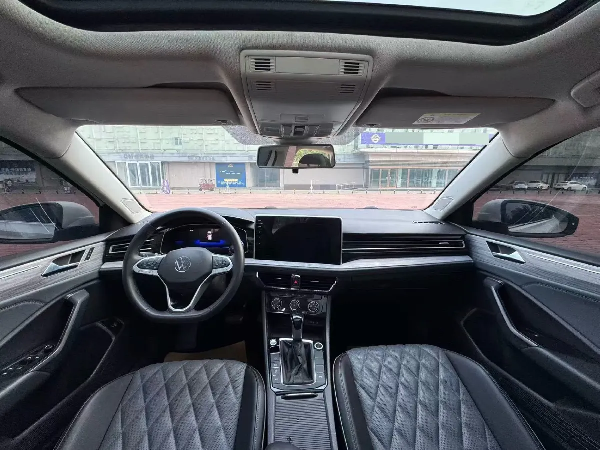 2024 Volkswagen Sagitar 1.5T 160HP L4 7DCT,autocango,china used car exporter,china ev exporter,chinese used car exporter,chinese used ev exporter