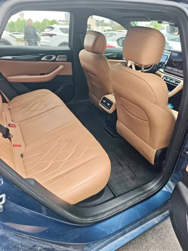 2025 Geely Galaxy A7 1.5L 112HP L4 1DHT PHEV,autocango,china used car exporter,china ev exporter,chinese used car exporter,chinese used ev exporter