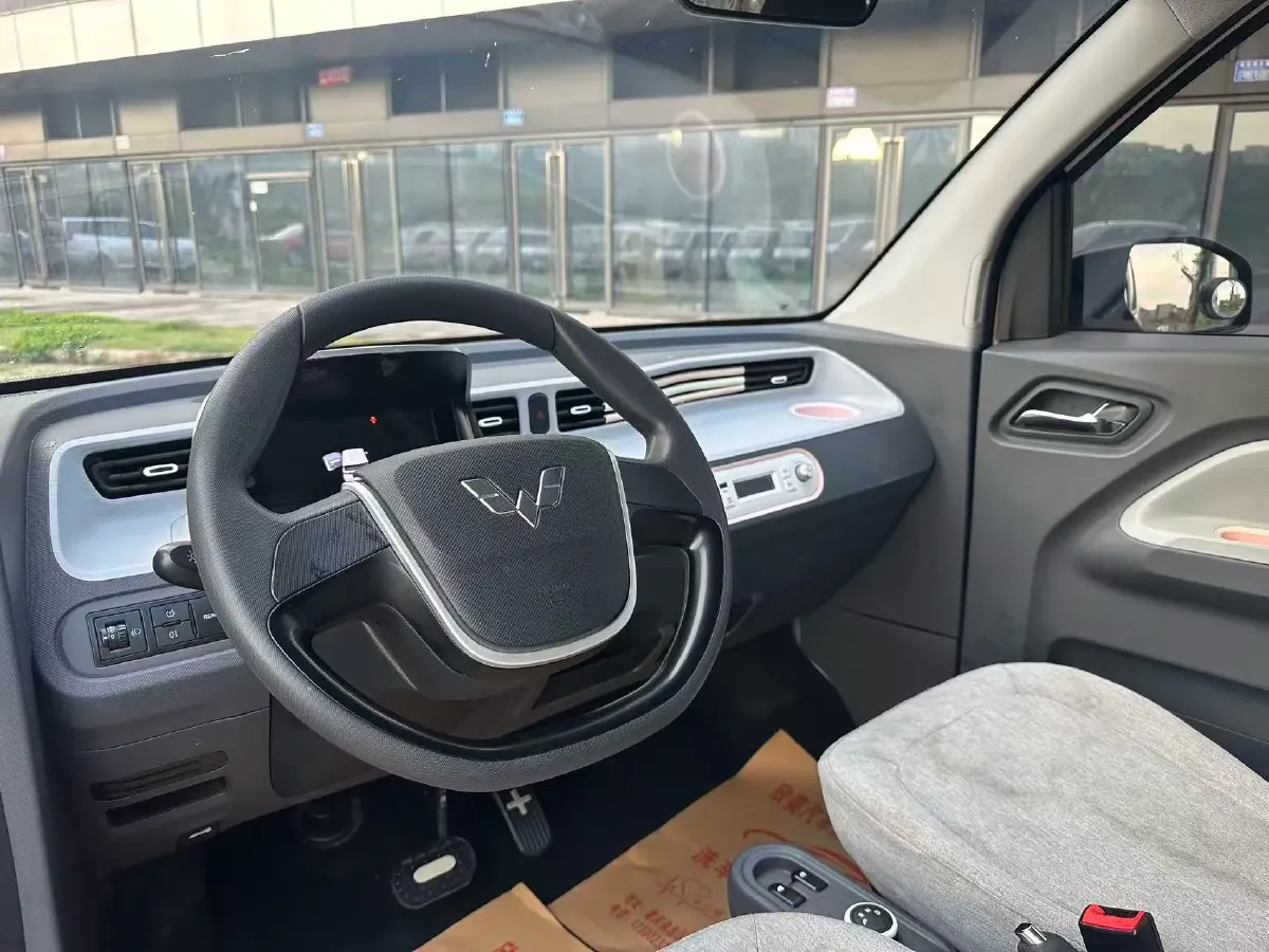 2020 WuLing HongGuang MINI EV BEV 13.8KWH,autocango,china used car exporter,china ev exporter,chinese used car exporter,chinese used ev exporter