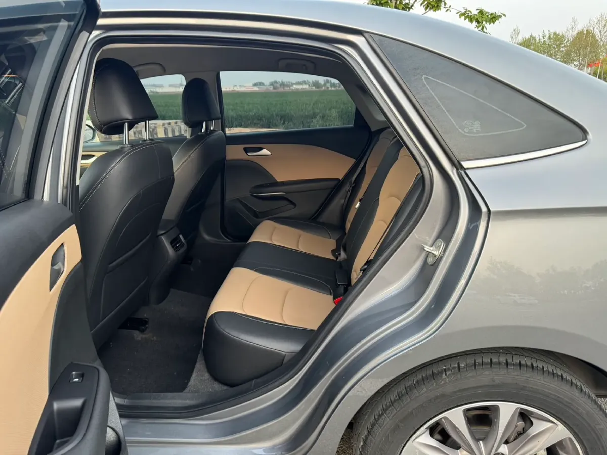 2022 Chevrolet Monza 1.5L 113HP L4 6AT,autocango,china used car exporter,china ev exporter,chinese used car exporter,chinese used ev exporter