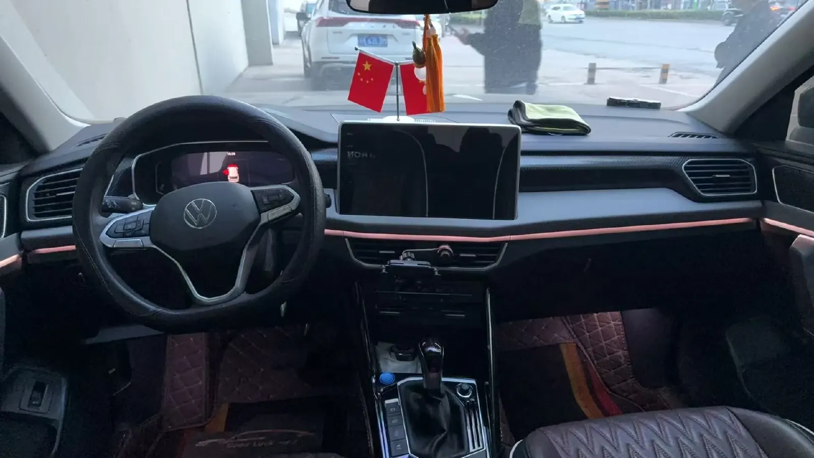 2024 Volkswagen Tayron 2.0T 186HP L4 7DCT,autocango,china used car exporter,china ev exporter,chinese used car exporter,chinese used ev exporter