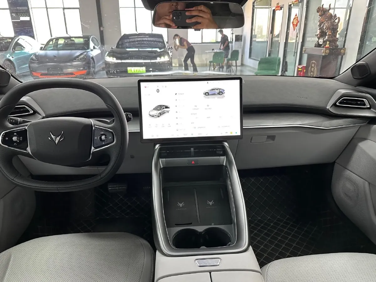 2025 ARCFOX αS5 BEV,autocango,china used car exporter,china ev exporter,chinese used car exporter,chinese used ev exporter