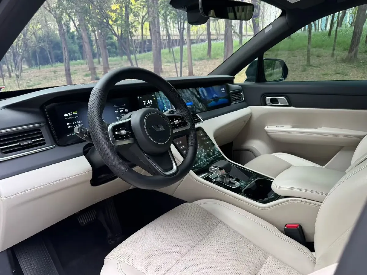 2021 Li ONE Range Extended 131HP REEV 40.5KWH,autocango,china used car exporter,china ev exporter,chinese used car exporter,chinese used ev exporter