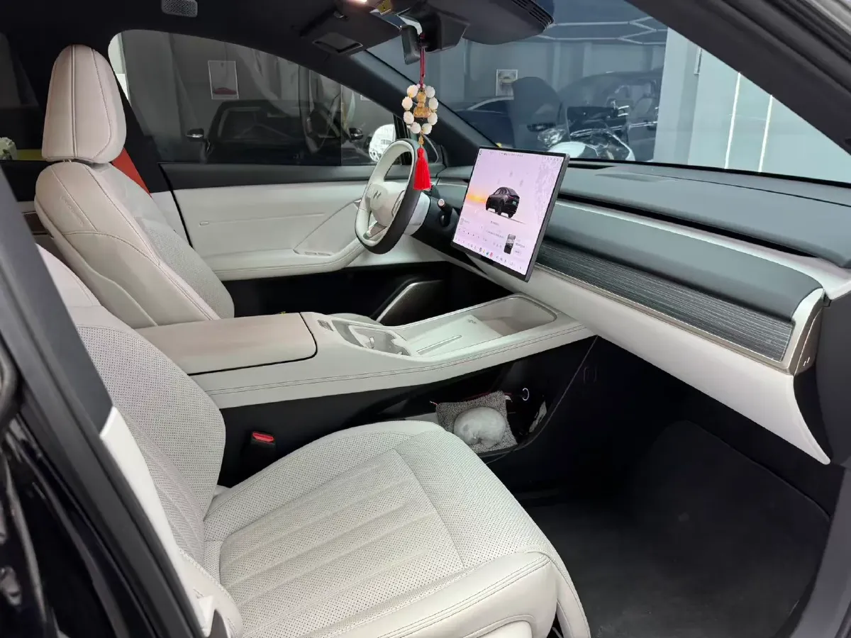 2024 ONVO L60 BEV 60KWH,autocango,china used car exporter,china ev exporter,chinese used car exporter,chinese used ev exporter