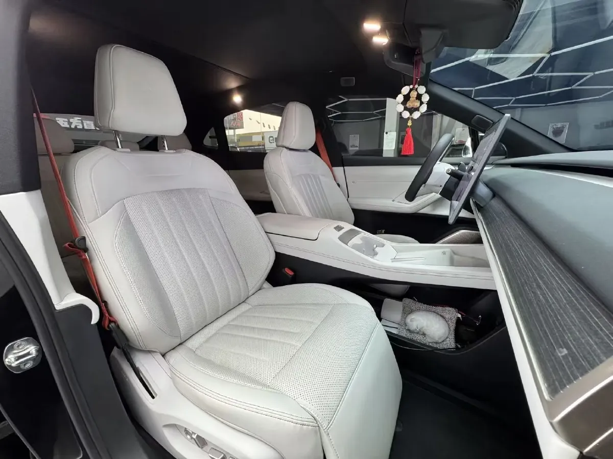 2024 ONVO L60 BEV 60KWH,autocango,china used car exporter,china ev exporter,chinese used car exporter,chinese used ev exporter