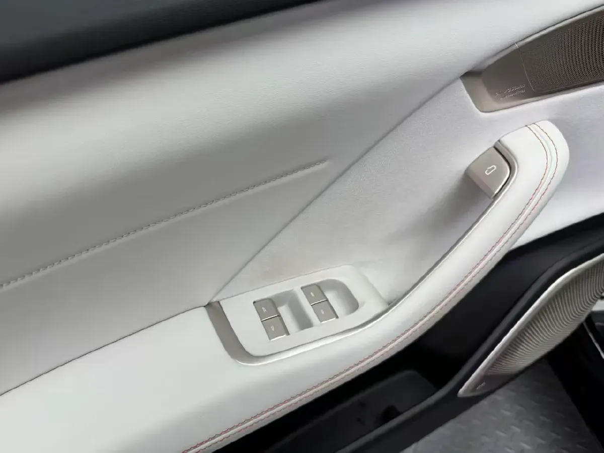 2024 ONVO L60 BEV 60KWH,autocango,china used car exporter,china ev exporter,chinese used car exporter,chinese used ev exporter