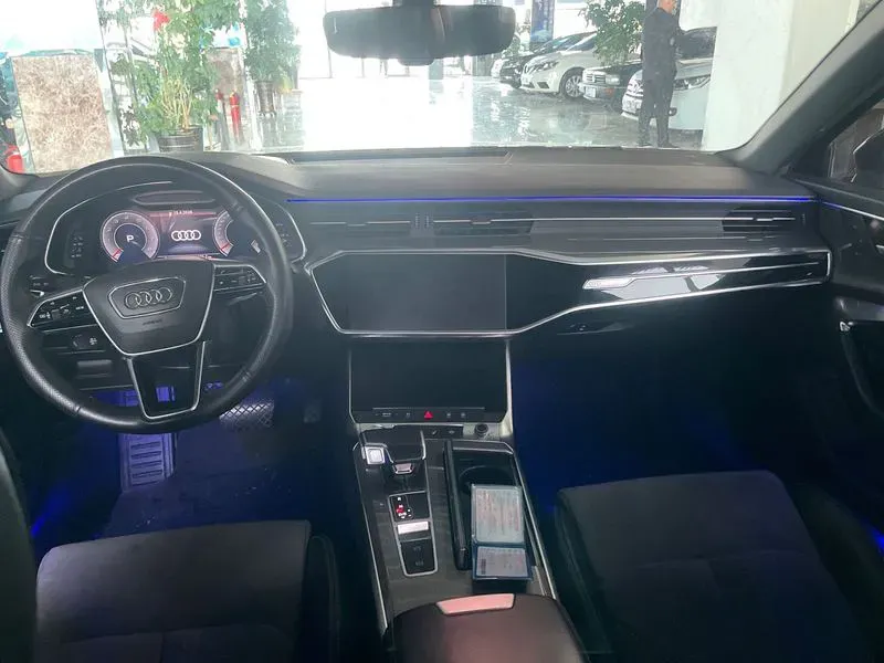 2019 Audi A6L 2.0T 190HP L4 7DCT,autocango,china used car exporter,china ev exporter,chinese used car exporter,chinese used ev exporter