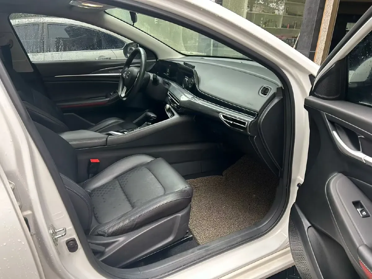 2020 ChangAn Eado 1.6L 128HP L4 6AT,autocango,china used car exporter,china ev exporter,chinese used car exporter,chinese used ev exporter