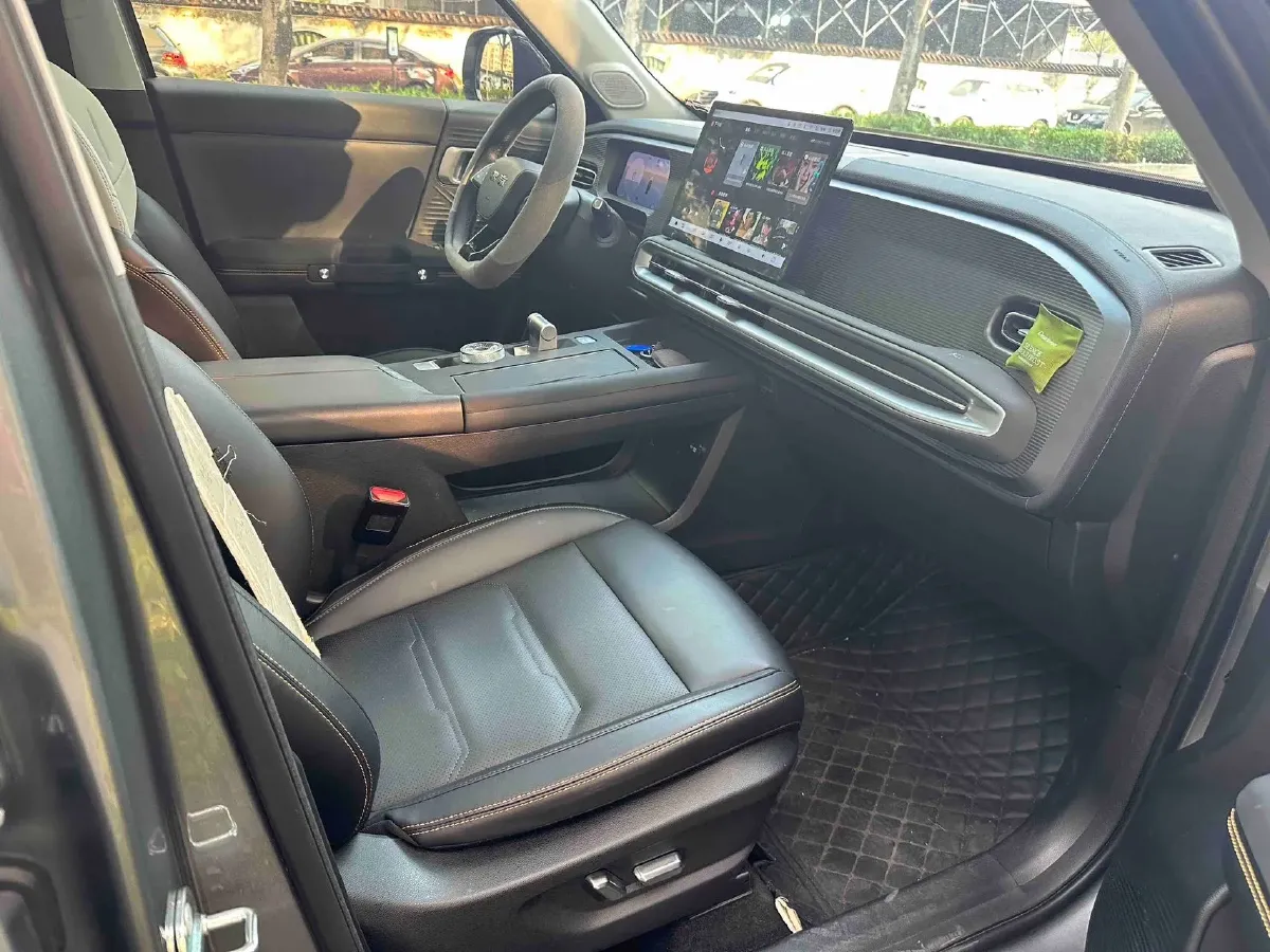 2024 Beijing BJ30 1.5T 158HP L4 2DHT Hybrid,autocango,china used car exporter,china ev exporter,chinese used car exporter,chinese used ev exporter