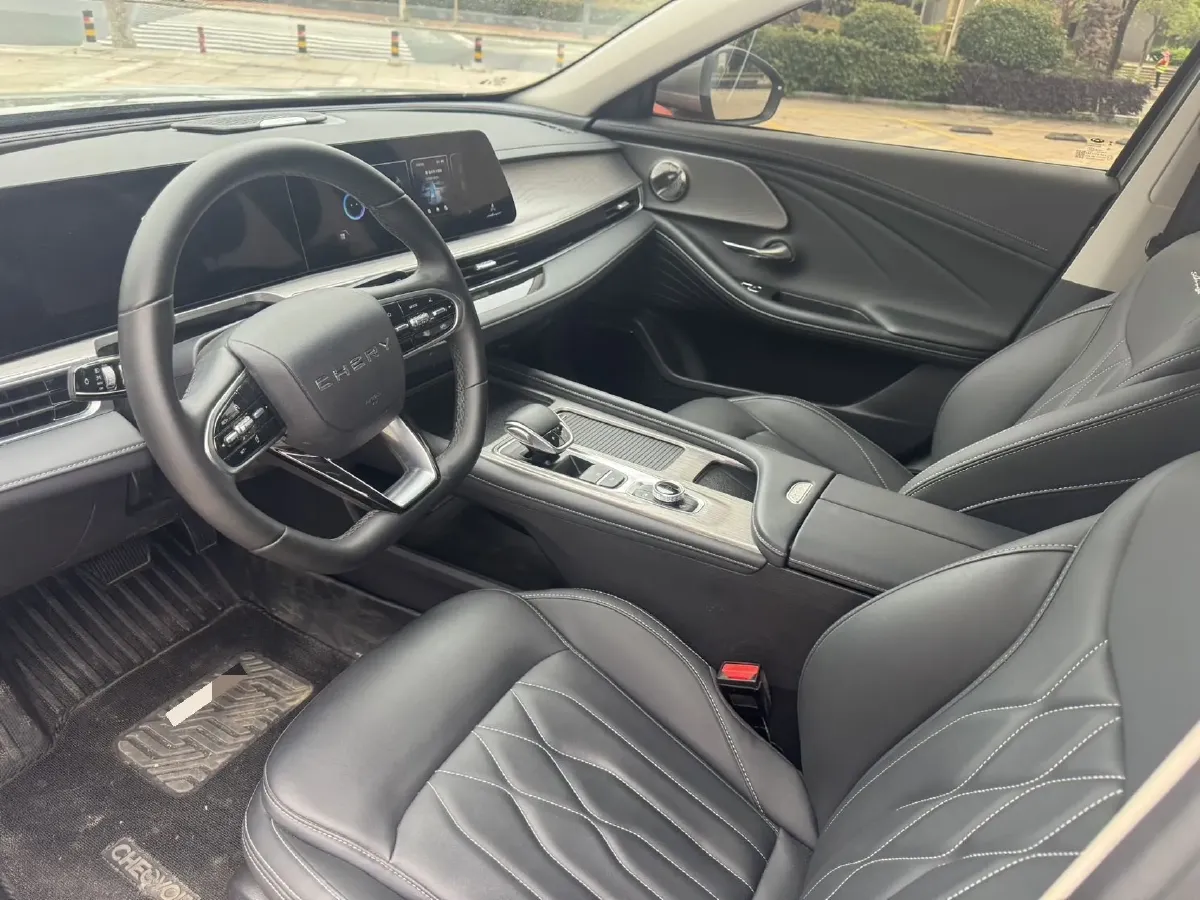 2025 Chery Arrizo 8 Pro 1.6T 197HP L4 7DCT,autocango,china used car exporter,china ev exporter,chinese used car exporter,chinese used ev exporter