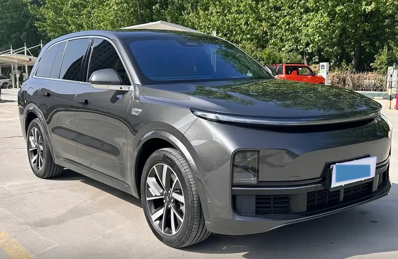 2023 Li L8 Range Extended 154HP REEV 40.9KWH,autocango,china used car exporter,china ev exporter,chinese used car exporter,chinese used ev exporter