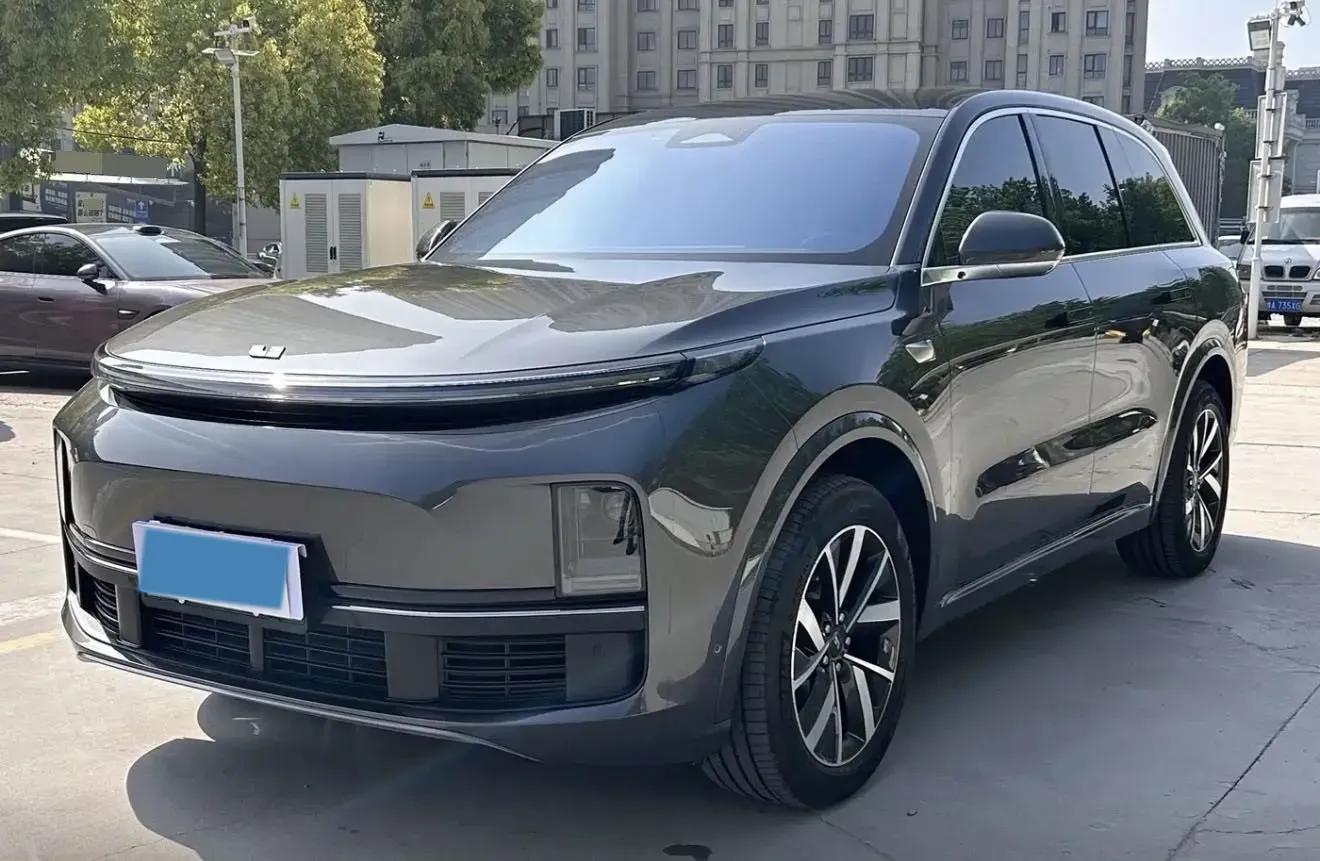 2023 Li L8 Range Extended 154HP REEV 40.9KWH,autocango,china used car exporter,china ev exporter,chinese used car exporter,chinese used ev exporter