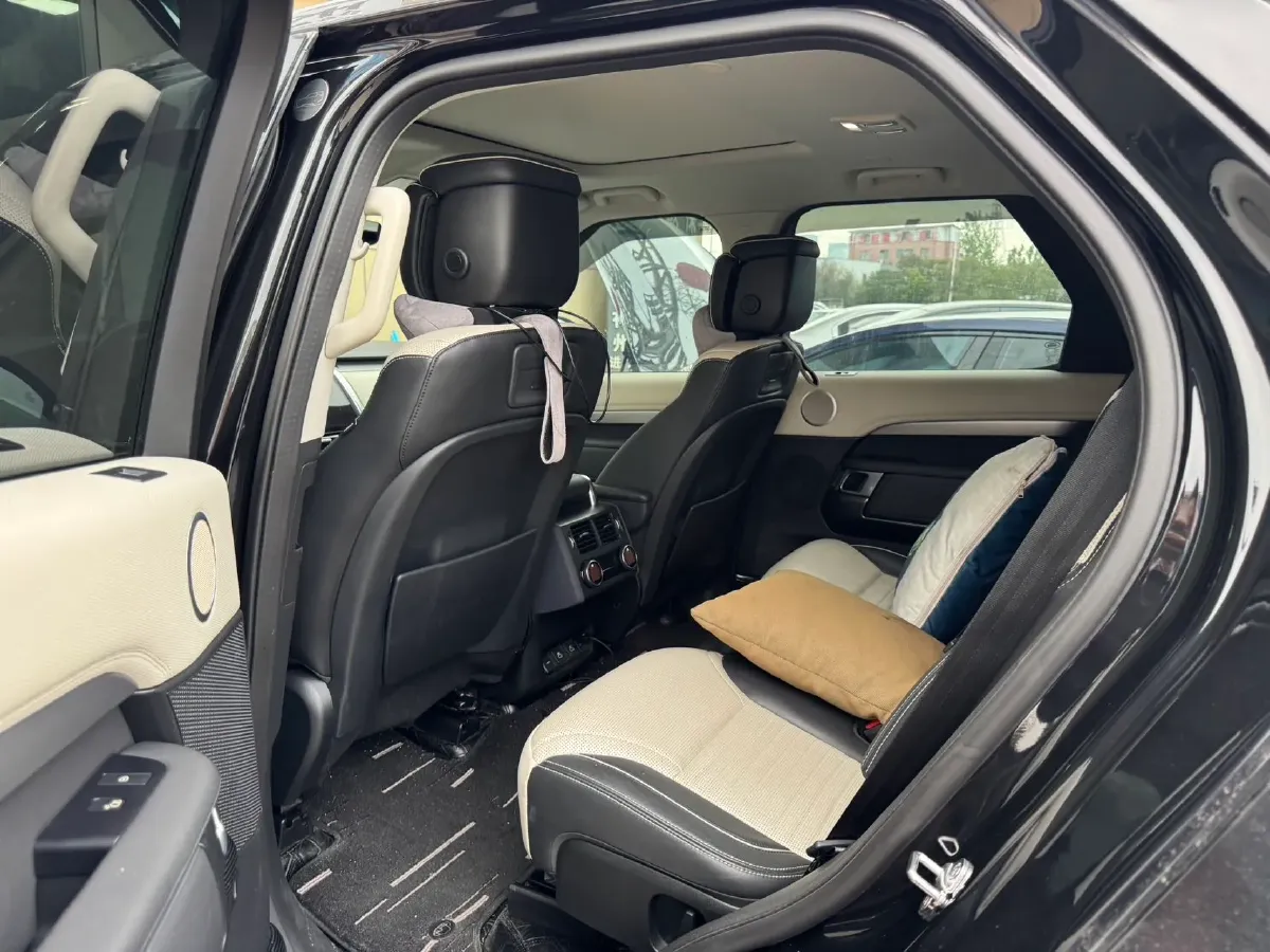 2021 Land Rover Discovery 3.0T 360HP L6 8AT,autocango,china used car exporter,china ev exporter,chinese used car exporter,chinese used ev exporter