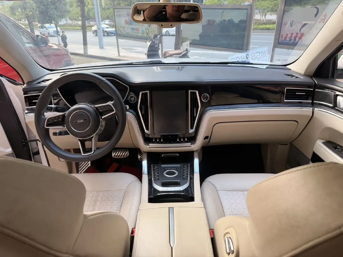 2017 Zotye T700 1.8T 177HP L4 6DCT,autocango,china used car exporter,china ev exporter,chinese used car exporter,chinese used ev exporter