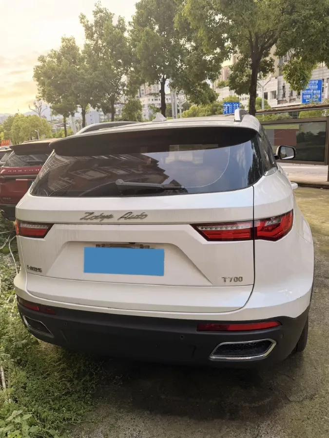2017 Zotye T700 1.8T 177HP L4 6DCT,autocango,china used car exporter,china ev exporter,chinese used car exporter,chinese used ev exporter