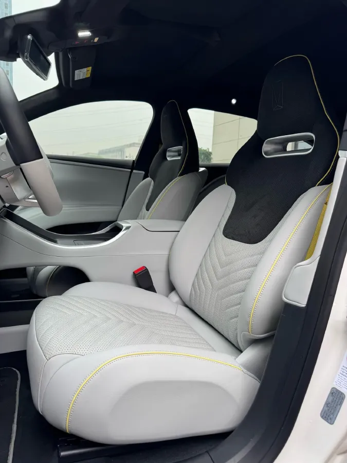 2023 Avatr 11 BEV 90KWH,autocango,china used car exporter,china ev exporter,chinese used car exporter,chinese used ev exporter