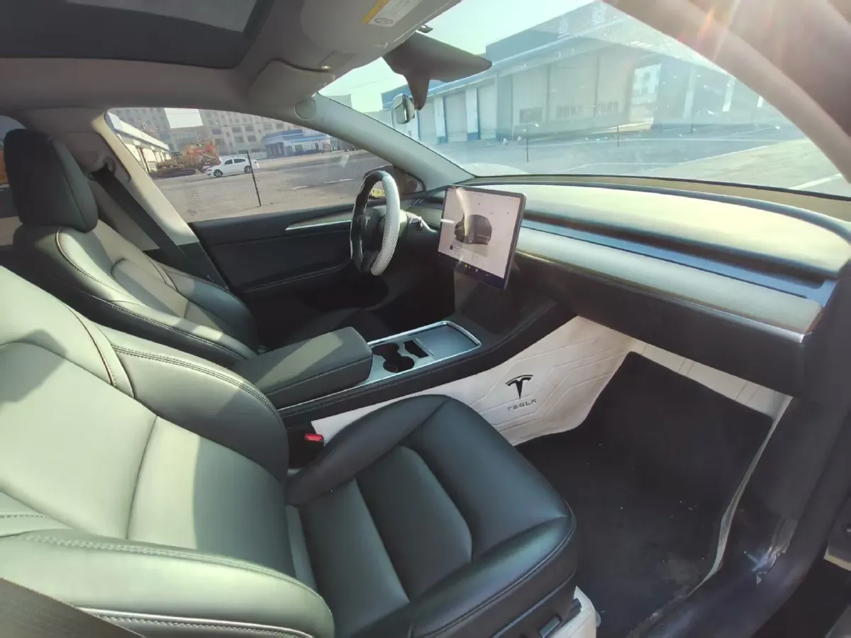 2022 Tesla Model Y BEV 60KWH,autocango,china used car exporter,china ev exporter,chinese used car exporter,chinese used ev exporter