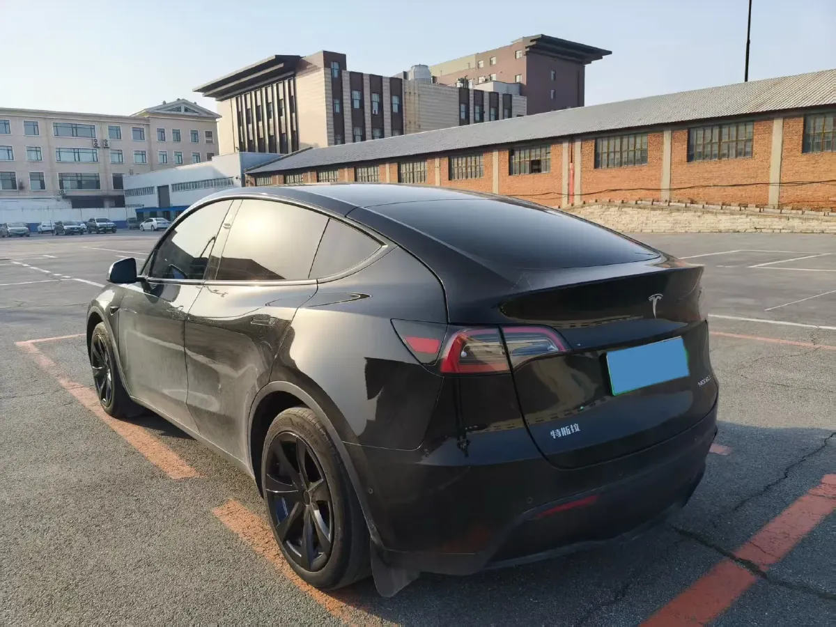 2022 Tesla Model Y BEV 60KWH,autocango,china used car exporter,china ev exporter,chinese used car exporter,chinese used ev exporter