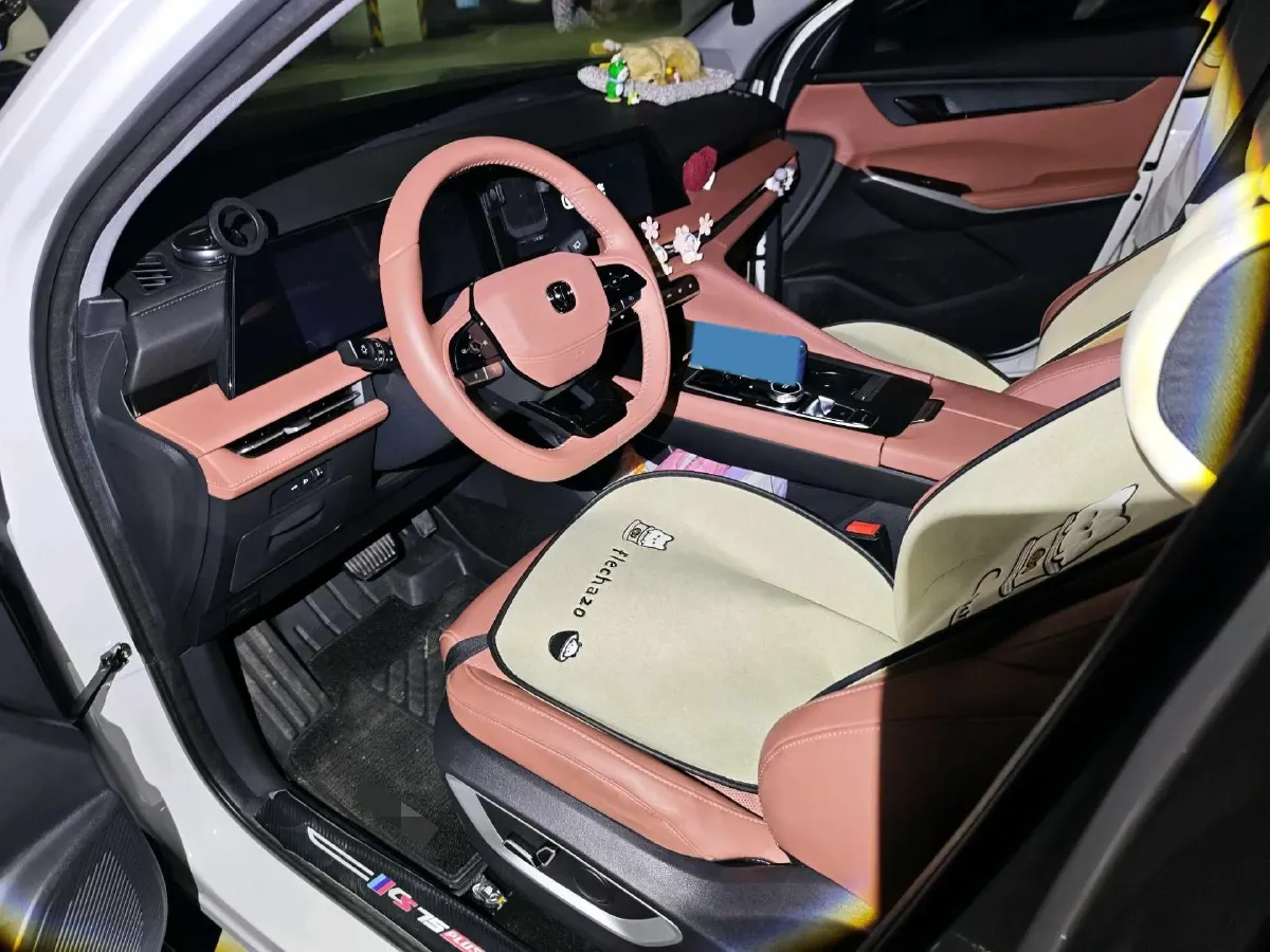 2023 ChangAn CS75 Plus 2.0T 233HP L4 8AT,autocango,china used car exporter,china ev exporter,chinese used car exporter,chinese used ev exporter