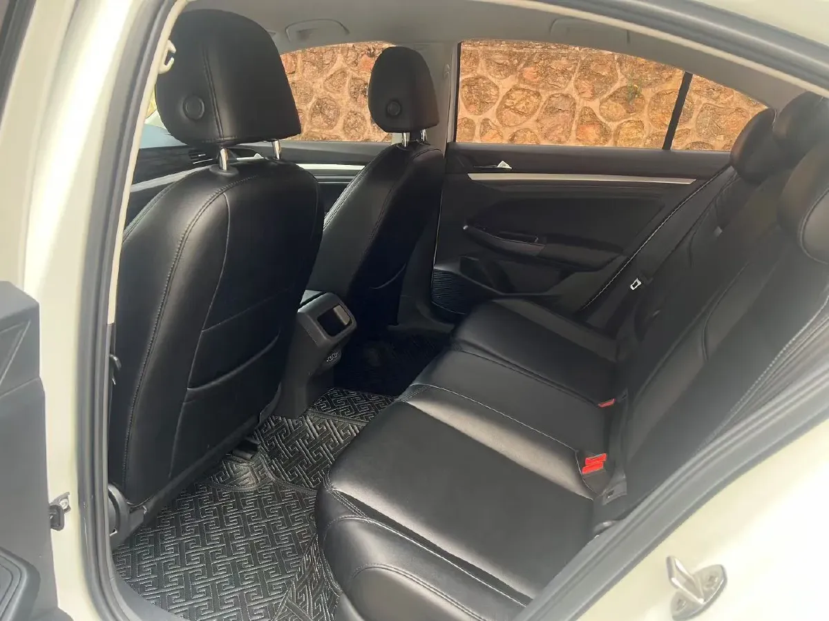 2020 Volkswagen Bora 1.5L 113HP L4 6AT,autocango,china used car exporter,china ev exporter,chinese used car exporter,chinese used ev exporter