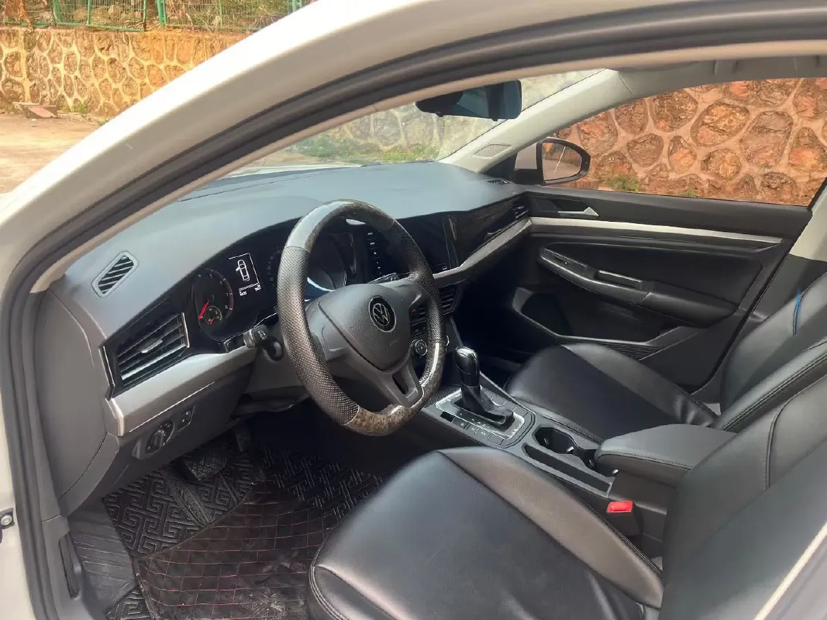 2020 Volkswagen Bora 1.5L 113HP L4 6AT,autocango,china used car exporter,china ev exporter,chinese used car exporter,chinese used ev exporter