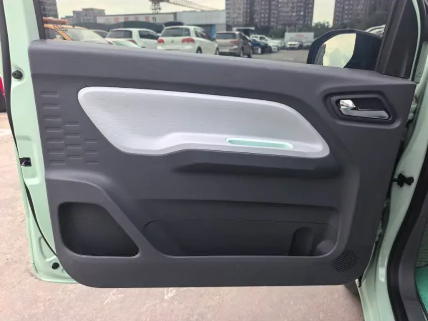 2021 WuLing HongGuang MINI EV BEV 13.9KWH,autocango,china used car exporter,china ev exporter,chinese used car exporter,chinese used ev exporter