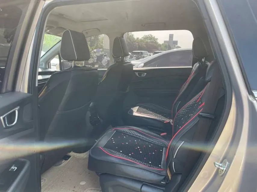 2022 Venucia T60 1.6L 126HP L4 CVT,autocango,china used car exporter,china ev exporter,chinese used car exporter,chinese used ev exporter