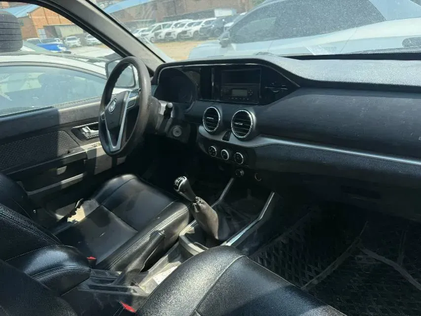 2018 Dongfeng RuiQi 2.4L 139HP L4 5MT,autocango,china used car exporter,china ev exporter,chinese used car exporter,chinese used ev exporter