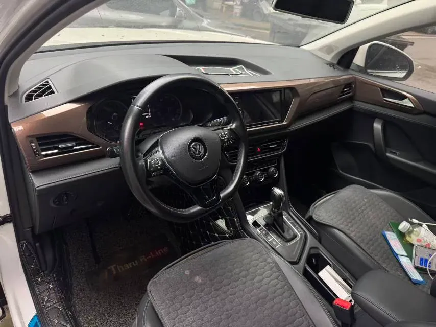 2019 MINI MINI 1.5T 102HP L3 7DCT,autocango,china used car exporter,china ev exporter,chinese used car exporter,chinese used ev exporter