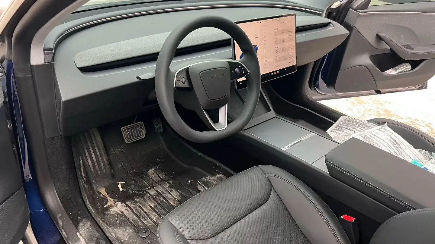 2025 Tesla Model 3 BEV,autocango,china used car exporter,china ev exporter,chinese used car exporter,chinese used ev exporter